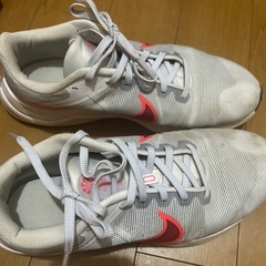 ランニングシューズ　NIKE サイズ8の画像