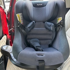 チャイルドシート 360°回転 新生児からOK Aprica 　 ベビー車用品 赤ちゃん用カーシートの画像