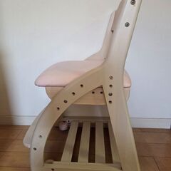 学習机用　イス　ピンクの画像
