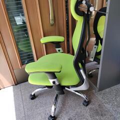 美品  𝐋𝐎𝐖𝐘𝐀  NEW Athlete 3  ゲーミングチェア  オフィスチェアーキャスター新品交換済の画像