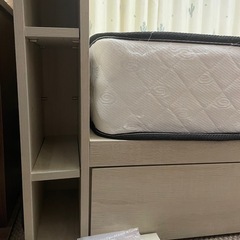 ダブルベッドフレーム8/12まで※フレームのみの画像