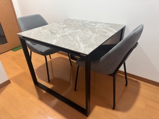 【神戸市中央区】ダイニングテーブルセット2人用