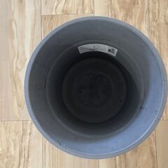 無料　IKEA 鉢カバー ボイセンベール 19cm コンクリートの画像