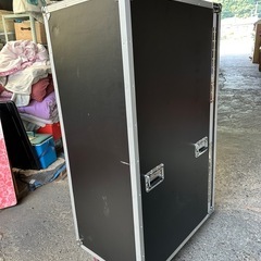機器輸送　大型輸送キャスター付きハードケース高さ１５２センチの画像