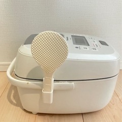 パナソニック炊飯器ホワイト5.5の画像
