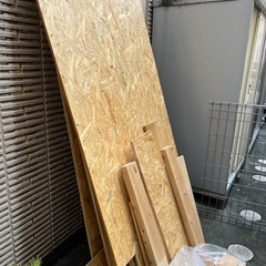 DIYに！木の板の画像