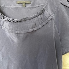 BANANA REPUBLIC ネイビー ブラウス Mサイズの画像