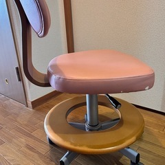 回転椅子 の画像