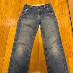gap130〰︎140🩷2点UNIQLO 1点女の子ジーンズ3点の画像