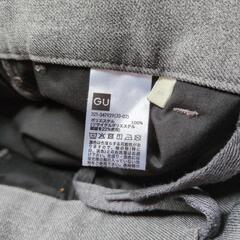 GUのパンツの画像