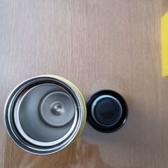真空ステンレスボトル（未使用品）の画像