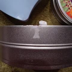 可愛い空き缶☆おまけ付きの画像