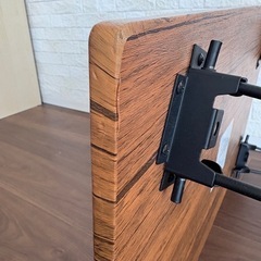 折りたたみテーブルの画像