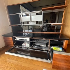 テレビボードの画像