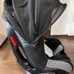 【ほぼ新品】Joie（ジョイー） チャイルドシート 新生児可　JK061（Tilt／チルト） の画像