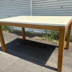ダイニングテーブル 作業台 横幅130cm 奥行80cm 高さ72cmの画像