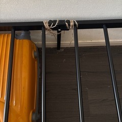 マットレスとベッドフレームの画像