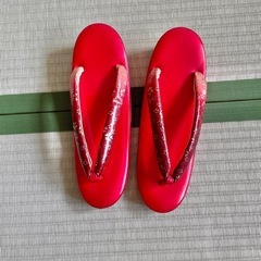 振袖 人気の紅色 桜柄 成人式に〇 の画像