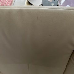 8月末まで　3人掛けソファの画像