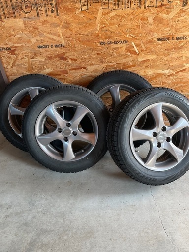 VRX2 175/65/15 フリード で使用　スタッドレス