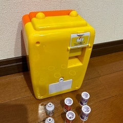 アンパンマン自販機とドキンちゃんのお財布の画像