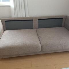 ニトリ 3人用布張りソファ(CA10) + ヘッドレストの画像