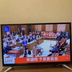 《中古》32型液晶テレビ ブラウンのステンレステレビ台の画像