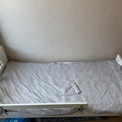 IKEA スレクト 子供用 シングルベッドの画像