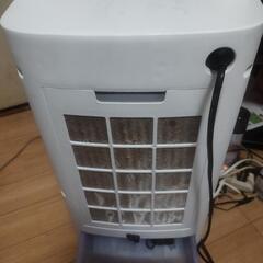 期間限定の出品です。この夏の猛暑対策に…大注目です。冷風機＋製氷機の最強セット  新品同様品です。の画像