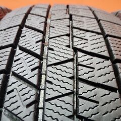 DUNLOP WINTER MAXX WM03 185/60R16 16インチ スタッドレス 4本 23～24年製 バリ溝 フィット アクア ノートe-POWER ラクティス等　(KTE327)の画像