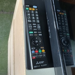 テレビ　三菱　32インチ　2021年　リモコン付き　中古の画像