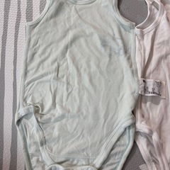 UNIQLO ベビー肌着 80cm 2枚セット　エアリズムの画像