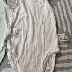 UNIQLO ベビー肌着 80cm 2枚セット　エアリズムの画像
