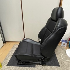 レガシィBH
レザーハーフ運転席シート の画像