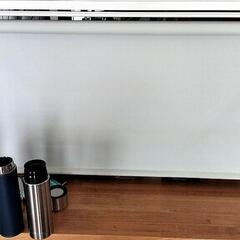 キッチンカウンター用ロールカーテンの画像