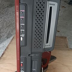 美品のSAARP 液晶テレビ　DVD付き　26インチ　の画像