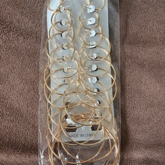 小売にいかがですか❓ピアスの画像
