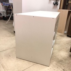 おもちゃ棚  引出し付き収納棚の画像