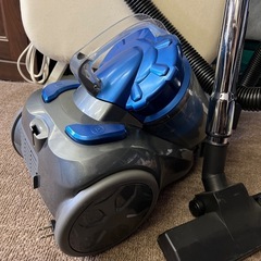 Super Cyclone III キャニスター掃除機の画像