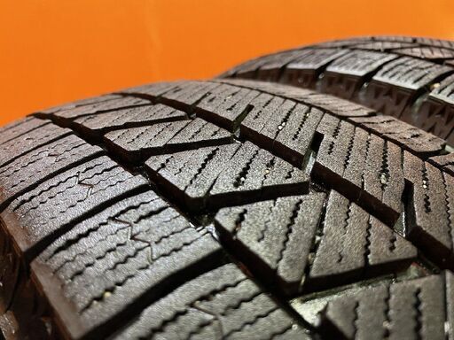 155 65 r14 バリ溝　送料込み　軽自動車 ◯155/65R14◯4本セット◯ダイハツ純正◯バリ溝 (Y) 岩切の
