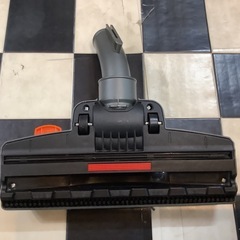 【リサイクルサービス八光】　iwoly 掃除機 V600 サイクロン 600W ハイパワー 超強力吸引 コード式 スティッククリーナーの画像