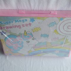 Super Mega Drawing set（画材のセット） 未開封1200円の画像