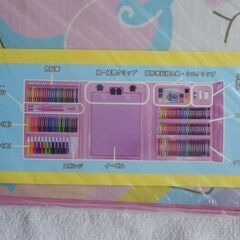 Super Mega Drawing set（画材のセット） 未開封1200円の画像