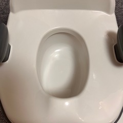 未使用品　リッチェル　イス型おまるの画像