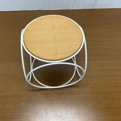 SALE☆【リユース☆エコちょっぷ】ニトリホワイトスチールサイドテーブルの画像