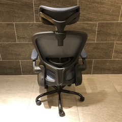 オフィスチェア　肘掛け　人間工学 疲労軽減 デスクチェア メッシュ リフト機能付き 跳ね上げ式アームレスト 可動肘 腰痛対策 多機能チェア 通気性 オフィス用 在宅勤務 　ネイビーの画像