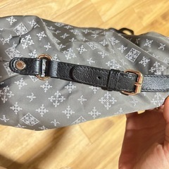 ラシットショルダーバックの画像