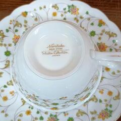 0804-130 Noritake 　ティーカップ＆ソーサーの画像