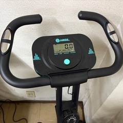 ハイガー　HAIGE  haige　フィットネスバイク　エアロバイク トレーニング スポーツ 折りたたみ可能 最終値下げ‼️の画像