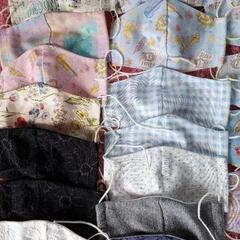 ハンドメイド  布マスク ３３個セットの画像